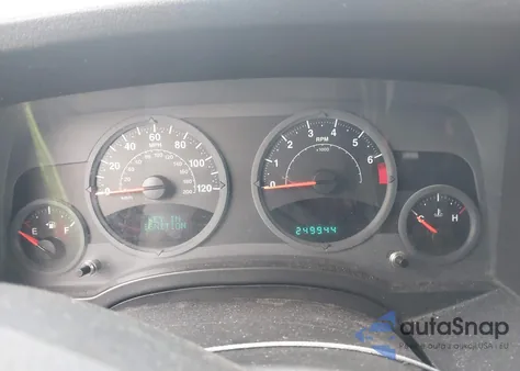 2007 Jeep Compass Sport from USA, damaged, VIN 1J8FT47W27D250175